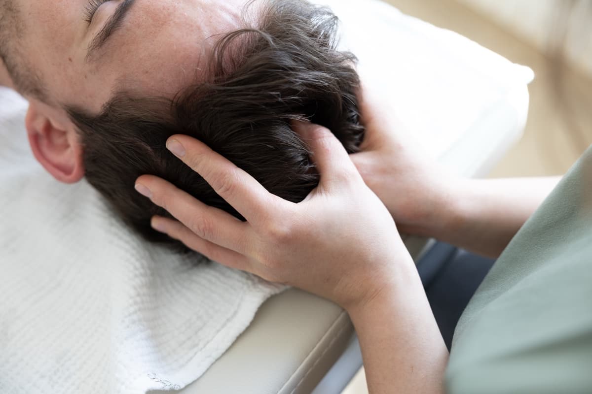 Technique ostéopathique pour les céphalées